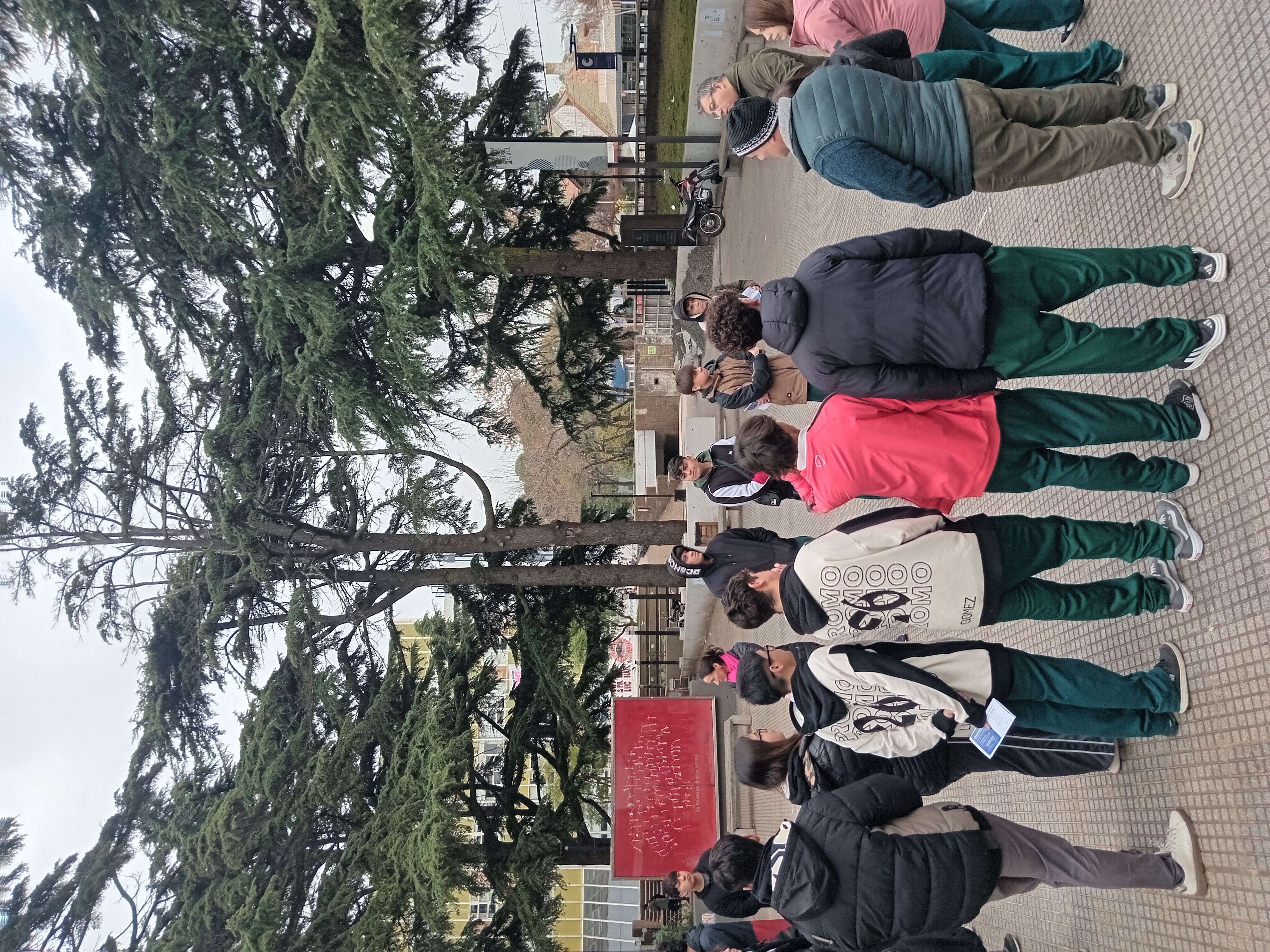 Foto visita Instituto Juan Luis Vives de la ciudad de Va. Gesell