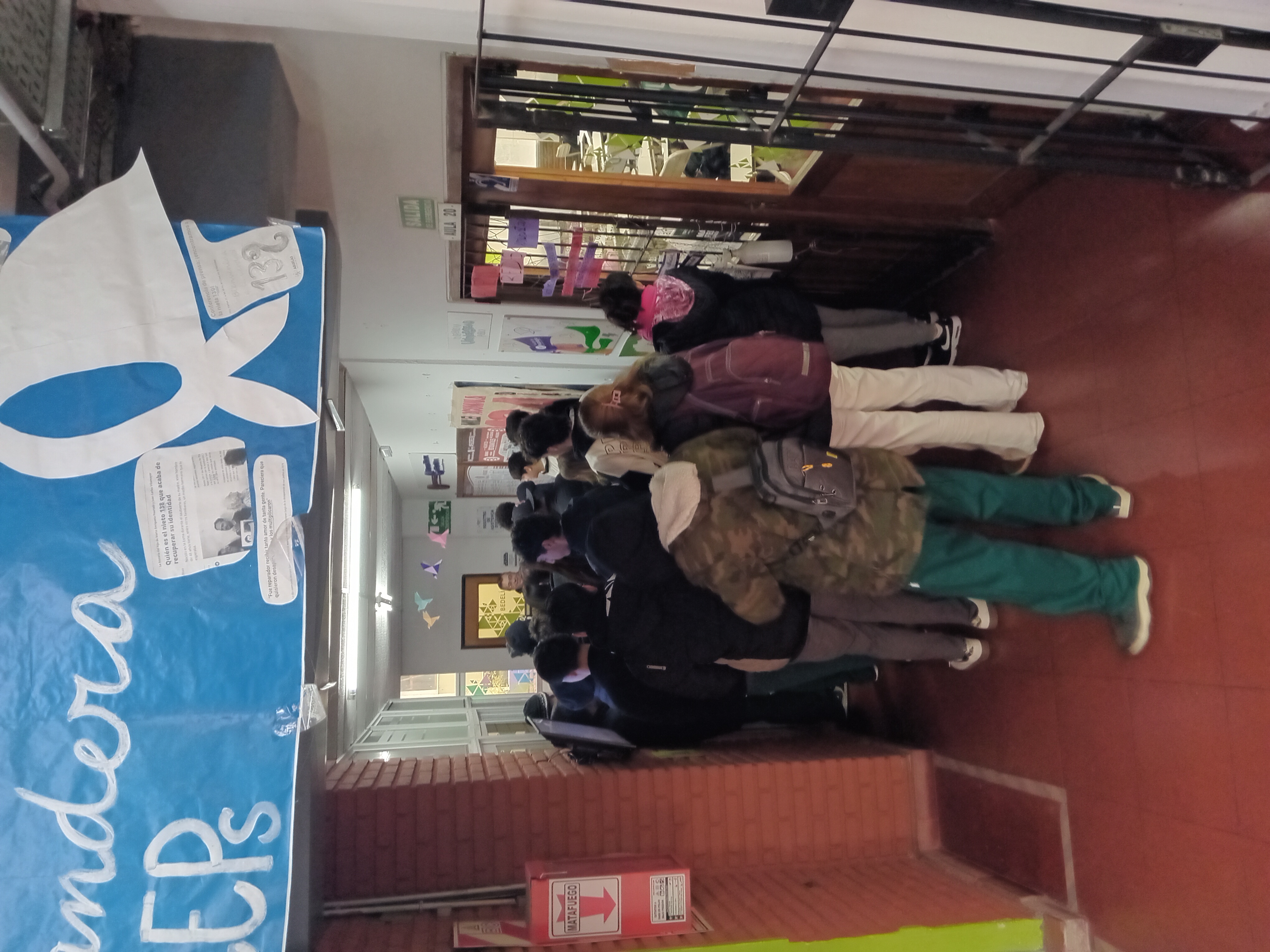 Foto visita Instituto Juan Luis Vives de la ciudad de Va. Gesell